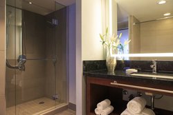  - Renaissance Madison Hotel Seattle - I-5, Exits 164A & 165A