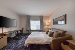  - Fairfield Inn & Suites by Marriott Belmont