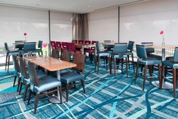  - SpringHill Suites by Marriott O'Hare Airport Chicago - I-90, Exit 79B