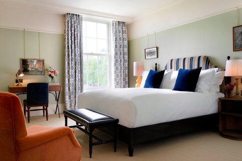 UNIVERSITY ARMS HOTEL - Photo 8