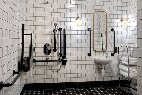 UNIVERSITY ARMS HOTEL - Photo 13