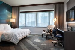  - Le Meridien Hotel Downtown Houston - I-45, Exit 47B & 47C