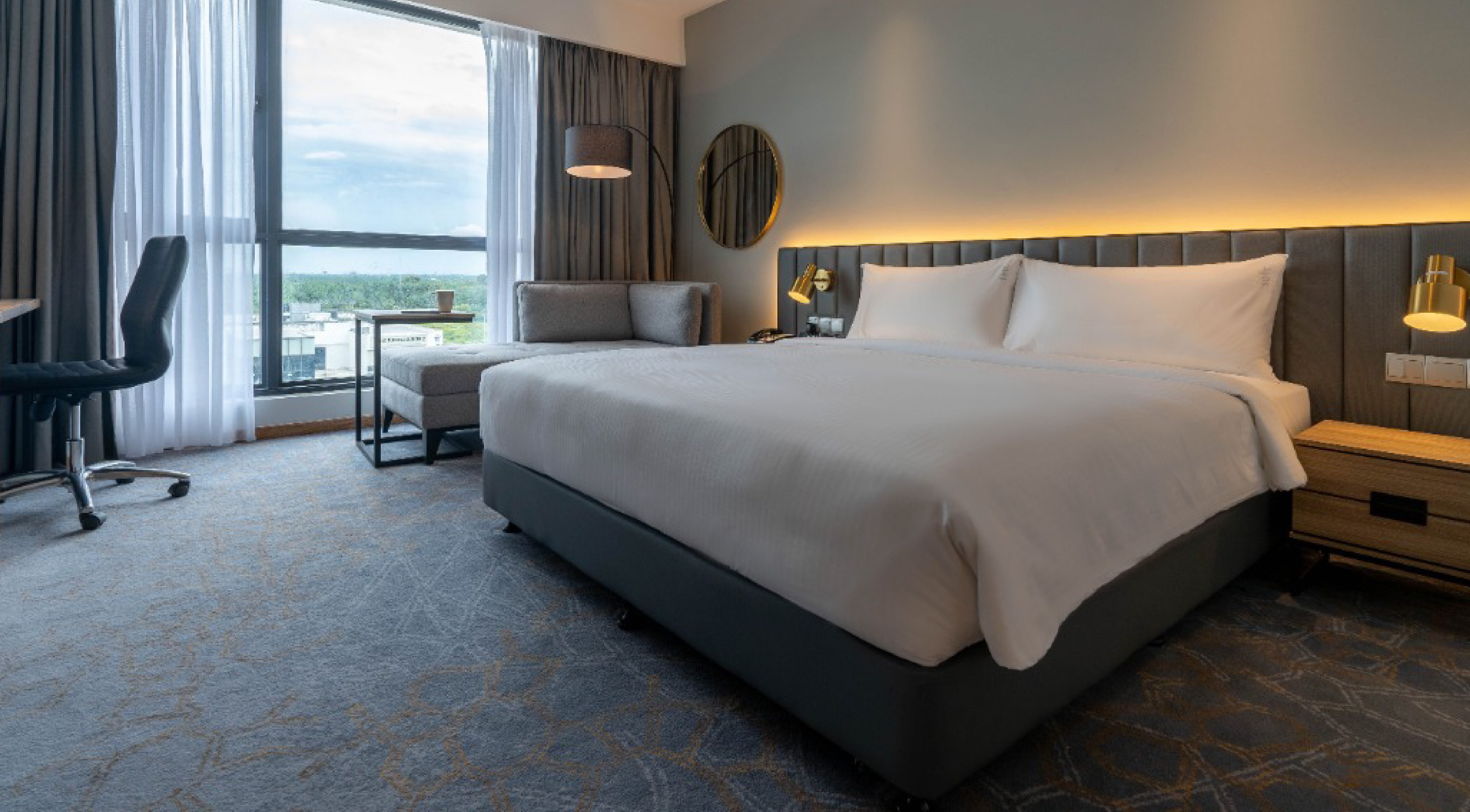 HOLIDAY INN SEPANG AIRPORT BY IHG-guestroom-Double Bed Guest Room.jpg
