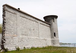  - Holiday Inn Waterfront Kingston