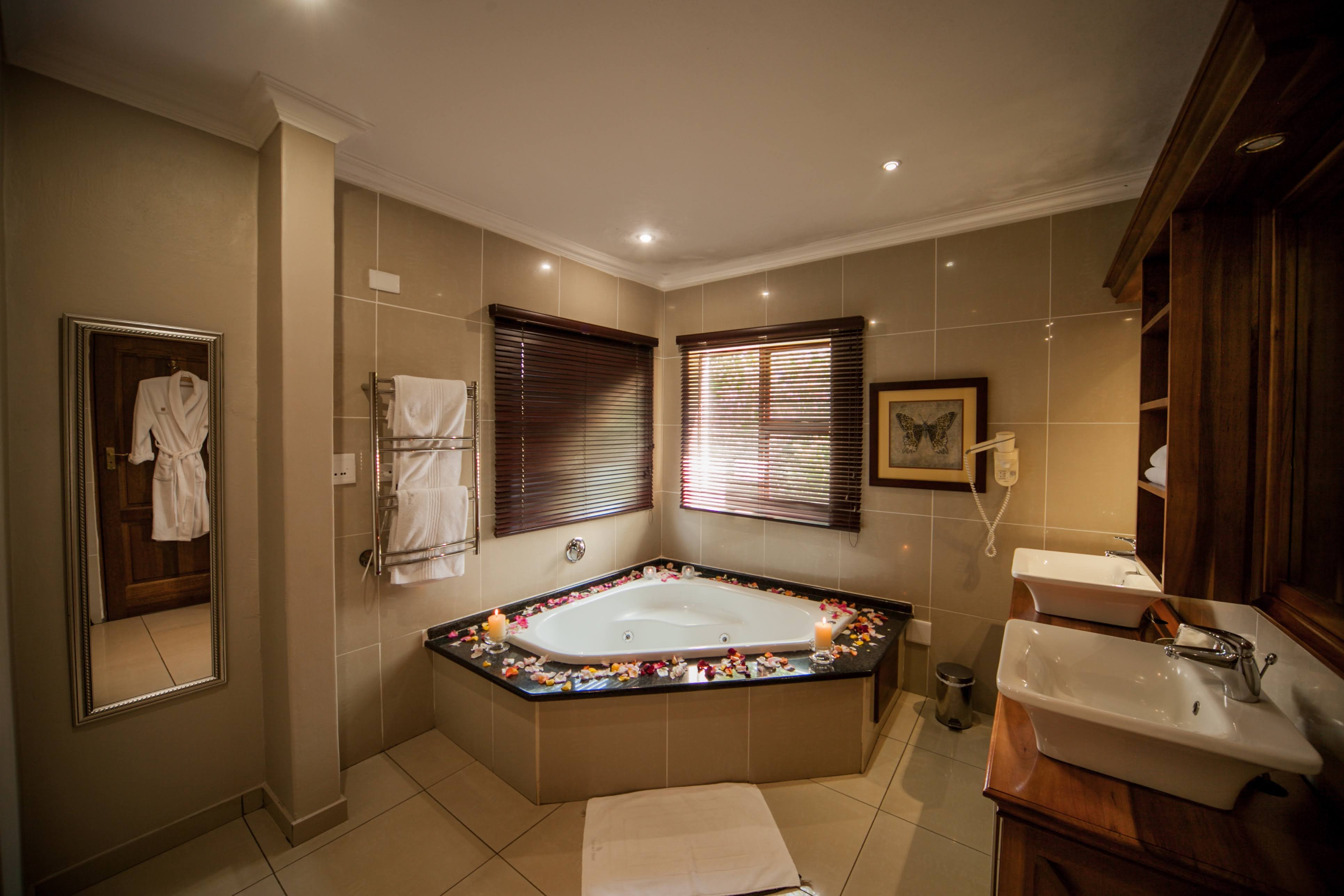 Fairview Hotel Spa and Golf-guestroom-Village Rooms Bathroom.jpg