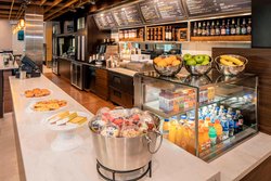  - Courtyard by Marriott Hotel Brookline