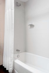  - Marriott Hotel Downtown Des Moines