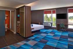  - Aloft Hotel Redmond