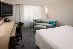  - Courtyard by Marriott Hotel Westchase Houston