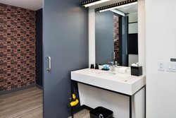  - Aloft Hotel Airport Charlotte