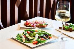  - AC Hotel by Marriott Downtown Houston - I-10, Exit 769A & 769B