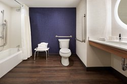  - Fairfield Inn & Suites by Marriott Niagara Falls