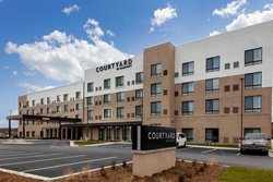  - Courtyard by Marriott Okemos - I-96, Exit 110