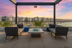  - Courtyard by Marriott Hotel Marina del Rey