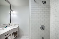  - Four Points by Sheraton Hotel LAX Airport Los Angeles