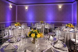  - Four Points by Sheraton Hotel LAX Airport Los Angeles