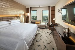  - Sheraton Hotel San Gabriel - I-10, Exit 25A