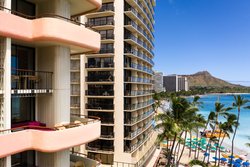  - Royal Hawaiian Hotel by Sheraton Waikiki Honolulu