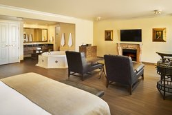  - Davenport Tower Hotel Spokane - I-90, Exit 280 & 280B