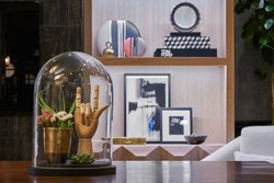  - Claridge House Hotel Downtown Gold Coast Chicago