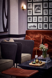  - Claridge House Hotel Downtown Gold Coast Chicago