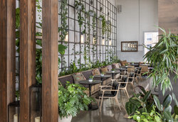  - 1 Hotel Downtown Nashville - I-40 & I-65, Exit 209