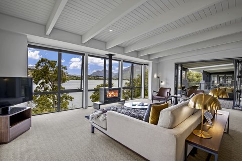 THE REES HOTEL - Photo 29