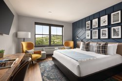  - Eddy Taproom & Hotel Golden