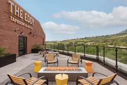  - Eddy Taproom & Hotel Golden