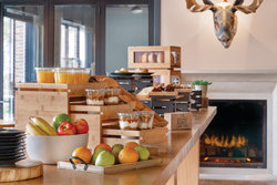  - Eddy Taproom & Hotel Golden