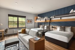  - Eddy Taproom & Hotel Golden