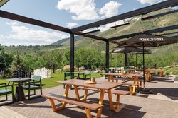  - Eddy Taproom & Hotel Golden