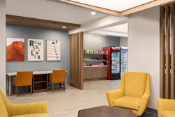  - Holiday Inn Express & Suites Rensselaer - I-90, Exit 9