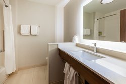  - Holiday Inn Express & Suites Brunswick