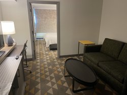  - Holiday Inn Martinsburg - I-81, Exit 13