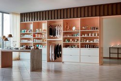  - JW Marriott Hotel Downtown Nashville - I-40 & I-65, Exit 209