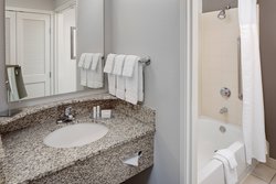 - Courtyard by Marriott West Fort Worth - I-30, Exits 8 & 8A