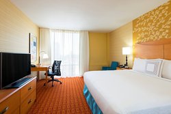  - Fairfield Inn & Suites by Marriott Downtown Louisville - I-65, Exit 136C