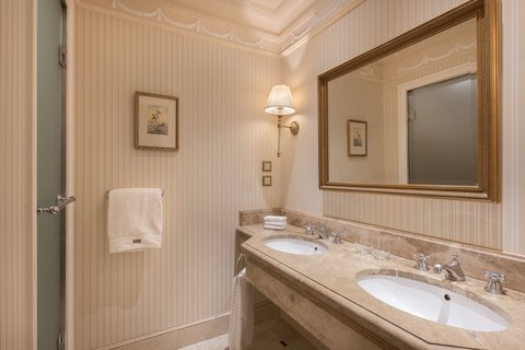 THE PALACE A LUXURY COLLECTION HOTEL MADRID - Photo 29