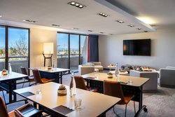  - Renaissance Denver Central Park Hotel - I-70, Exit 278