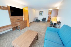  - Holiday Inn Express & Suites East Lansing