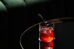  - Hotel Indigo Downtown Vancouver - I-5, Exit 1A