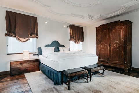 Signature Suite Historic Chancellery