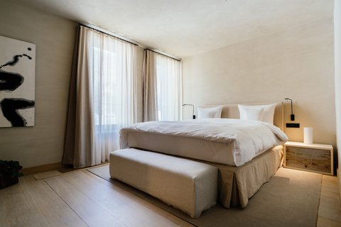 Deluxe Room New Chancellery