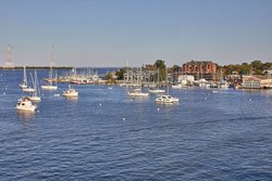  - Annapolis Waterfront Hotel