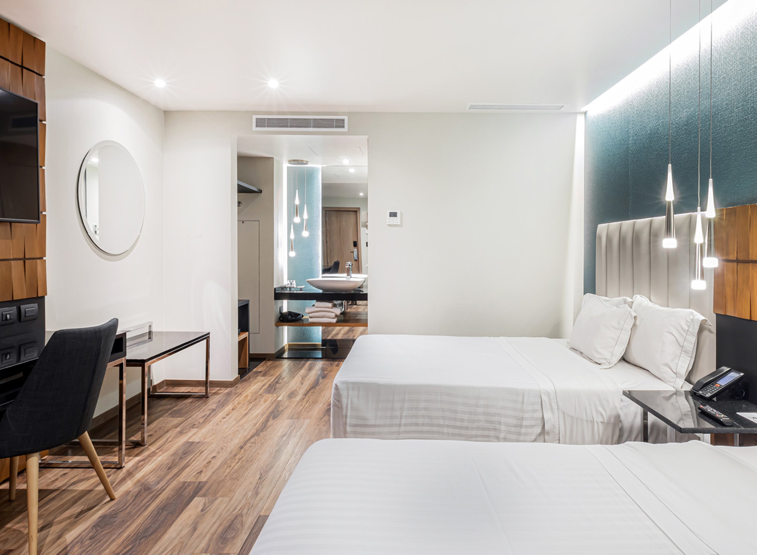 HOTEL REAL DEL RIO TIJUANA-guestroom-Triple.jpg