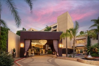 Avenue of the Arts Costa Mesa, a Tribute Portfolio Hotel