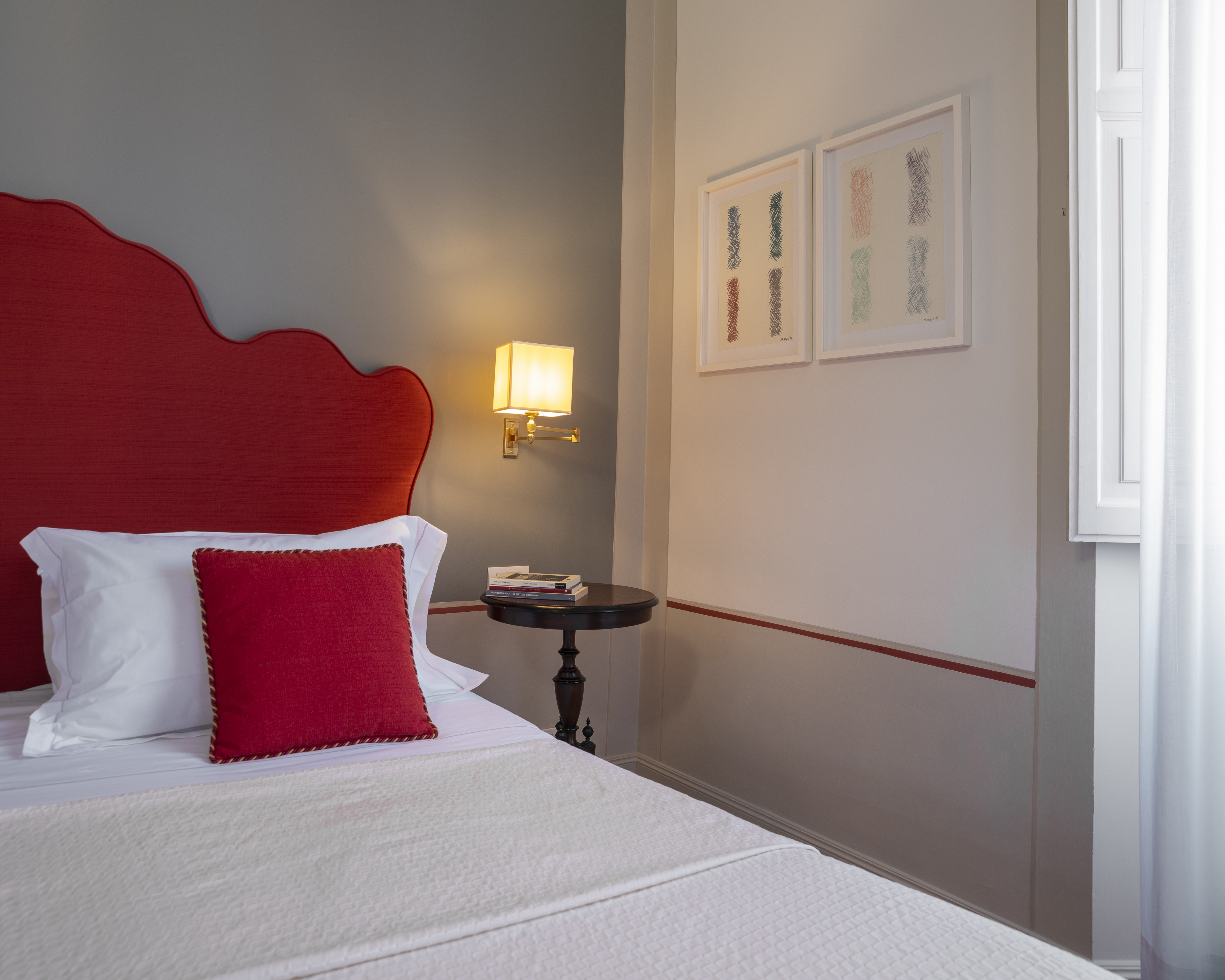 Albergo Pietrasanta-guestroom-Classic Double Room.jpg