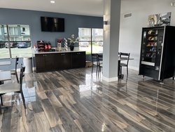  - HomeTowne Studios East San Antonio - I-10, Exit 580