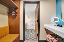  - Hotel Indigo Downtown Minneapolis